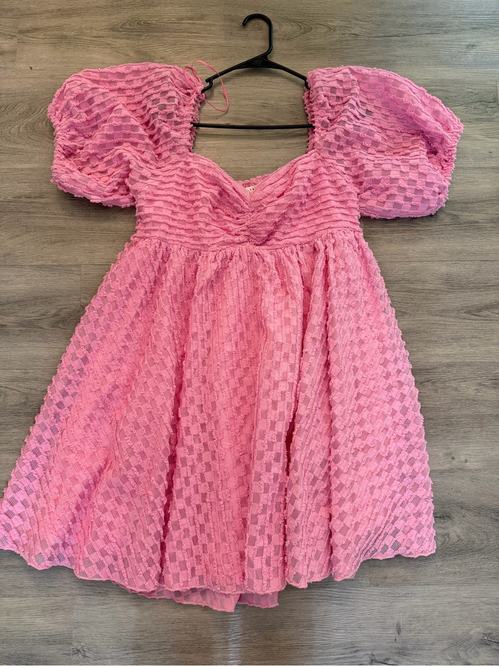 Women's Pink Puff-Sleeve Mini Dress